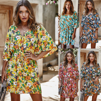 Casual  γυναικείο φόρεμα  με 3/4 φαρδιά μανίκια και floral μοτίβα