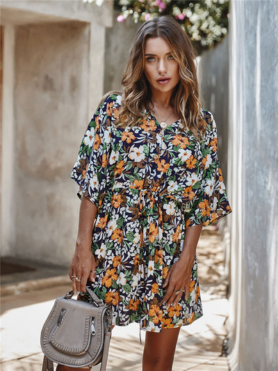 Casual  γυναικείο φόρεμα  με 3/4 φαρδιά μανίκια και floral μοτίβα
