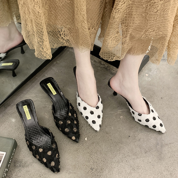 Női alkalmi papucs hegyes modell, alacsony sarokkal