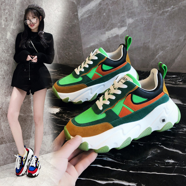 Νέο μοντέλο χρωματιστά γυναικεία παπούτσια με κορδόνια και ψηλή σόλα