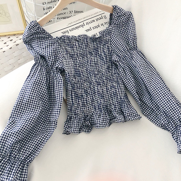 Rūtaina sieviešu blūze ar kvadrātveida kakla izgriezumu