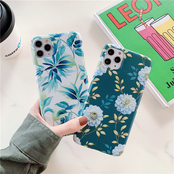 Silikona maciņš iPhone 11 Pro Max ar ziedu rakstu - trīs krāsas