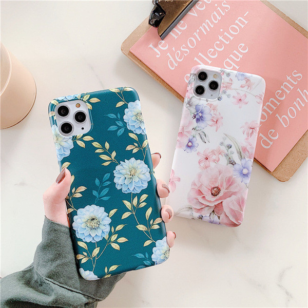 Silikona maciņš iPhone 11 Pro Max ar ziedu rakstu - trīs krāsas