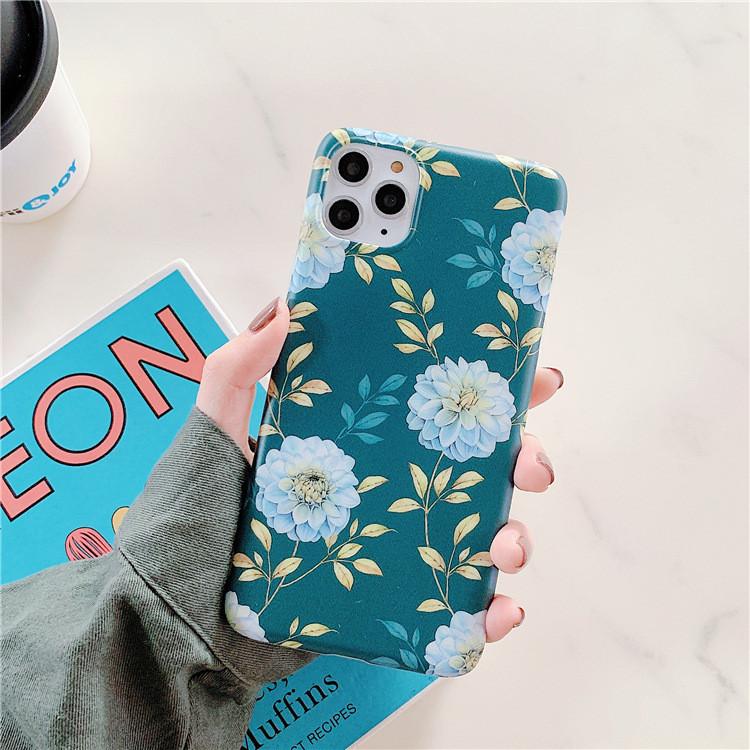 Silikona maciņš iPhone 11 Pro Max ar ziedu rakstu - trīs krāsas