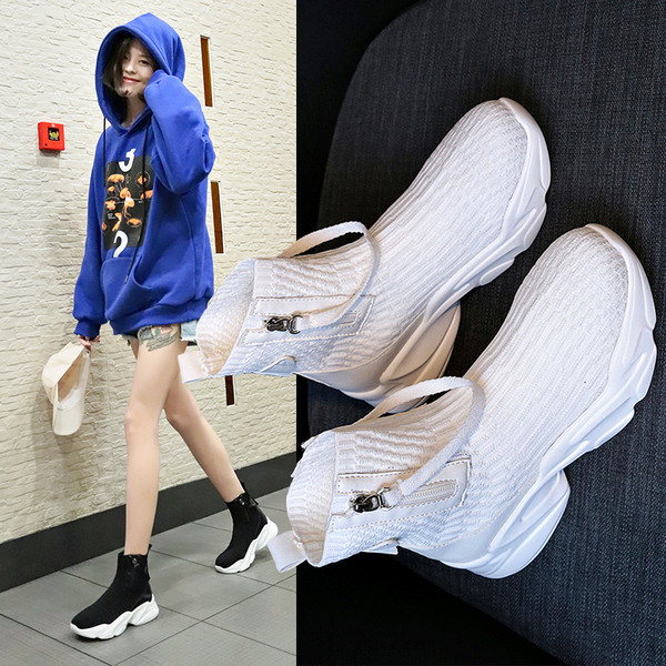 Αθλητικά γυναικεία παπούτσια σε στυλ κάλτσα με σκληρή σόλα