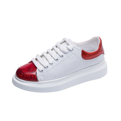 Καθημερινά γυναικεία παπούτσια eco δρεμ`ατινα με ίσια σόλα και λαμπερά στοιχεία