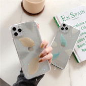 Husa transparenta cu frunze si particule stralucitoare pentru iPhone 11 Pro Max