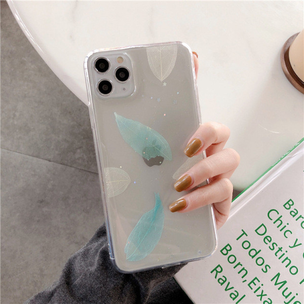 Átlátszó tok levelekkel és fényes részecskékkel iPhone 11 Pro Max készülékhez