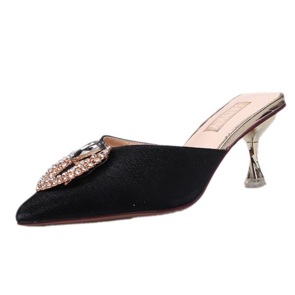 Uus mudel naiste sussid öko seemisnahast teravatipuline, dekoratiivkividega mudel