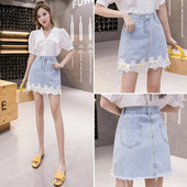 Moderni sieviešu džinsa svārki ar pērlēm un lentītēm