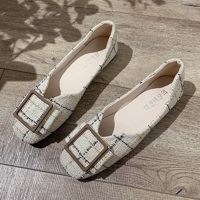 Lapos talpú női alkalmi kockás cipő két modellben