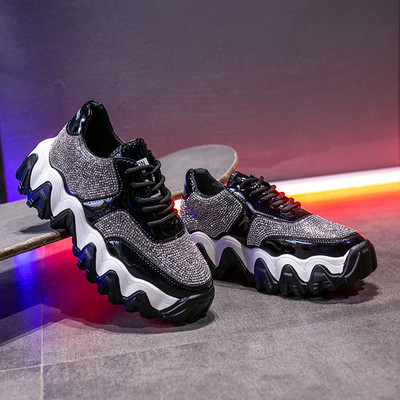 Νέο μοντέλο γυναικεία αθλητικά  παπούτσια με ψηλή πλατφόρμα και διακοσμητικές πέτρες