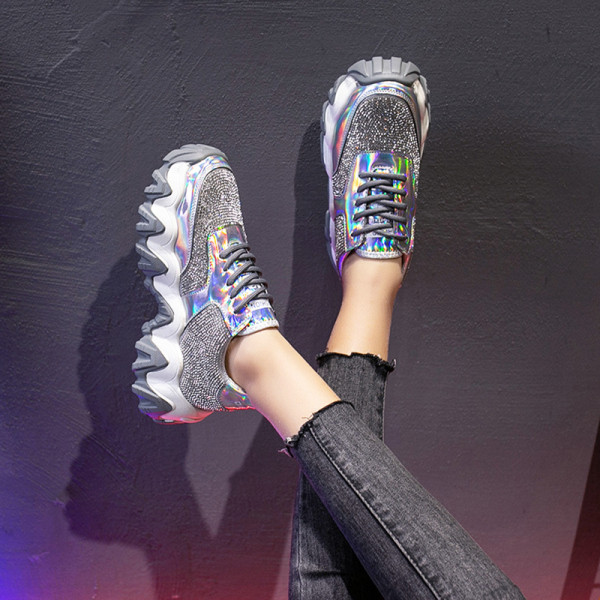 Νέο μοντέλο γυναικεία αθλητικά  παπούτσια με ψηλή πλατφόρμα και διακοσμητικές πέτρες