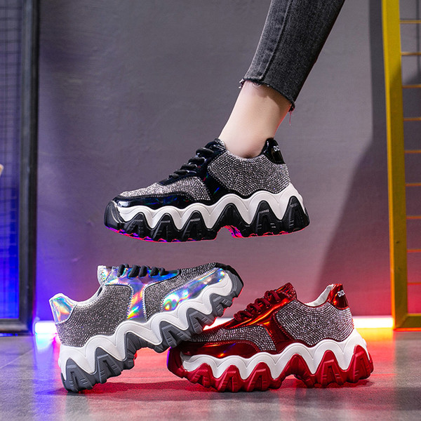 Νέο μοντέλο γυναικεία αθλητικά  παπούτσια με ψηλή πλατφόρμα και διακοσμητικές πέτρες