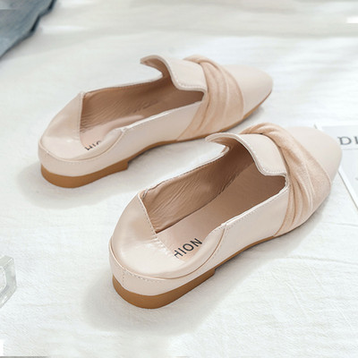 Καθημερινά γυναικεία παπούτσια με ίσια σόλα σε μπεζ χρώμα