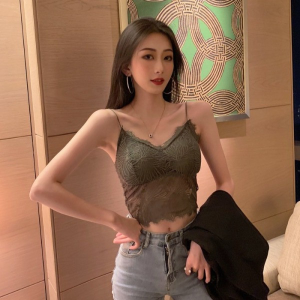 Sieviešu mežģīņu tops ar špica kakla izgriezumu un plānām lencītēm