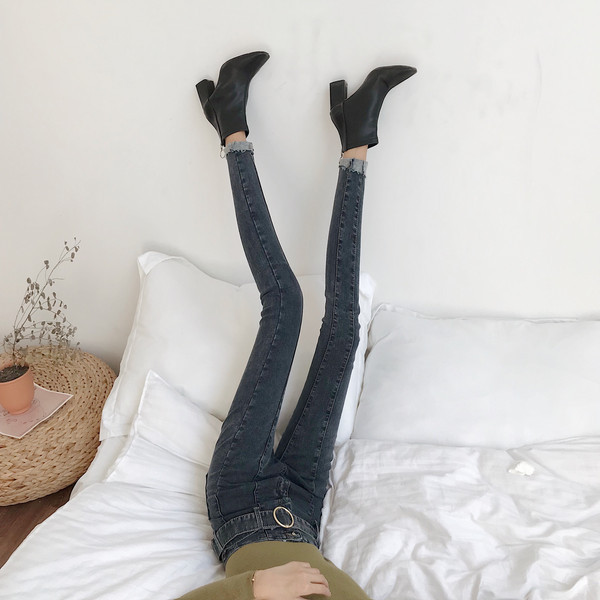 Ikdienas sieviešu džinsi Slaids modelis ar augstu vidukli un jostu