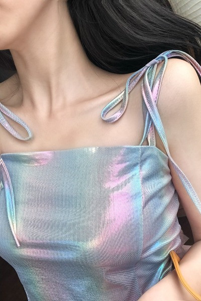 Daudzkrāsains sieviešu tops ar plānām lencēm