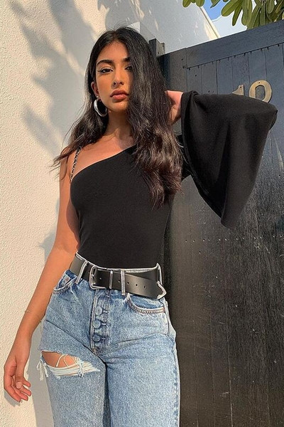 Jauna modeļa melns sieviešu bodijs ar vienu lotosa piedurkni