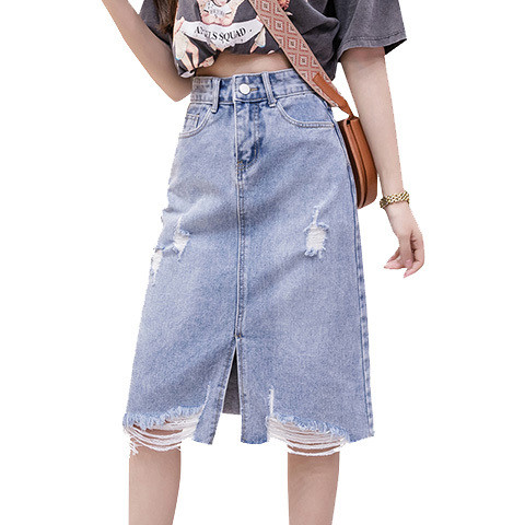 Naiste kõrge vöökoha, lõhiku ja rebenenud motiividega teksaseelik