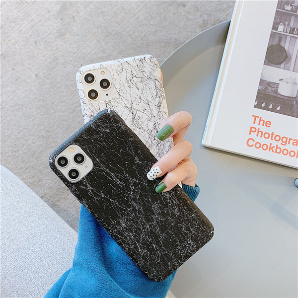 Maska za iPhone 11 Pro Max u crno-bijeloj boji