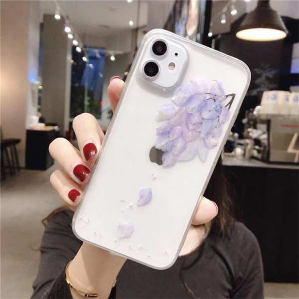 Lehtedega ümbris iPhone 11 jaoks