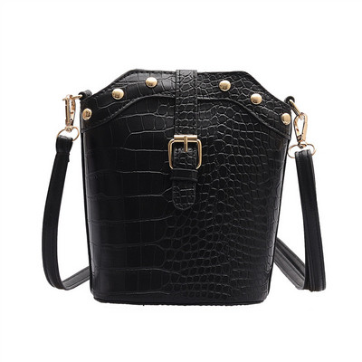 Stiilne kunstnahast pandlaga naistekott