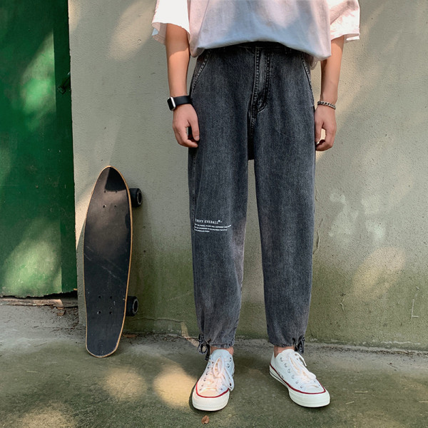 Καθημερινά αθλητικά τζιν με κορδόνια