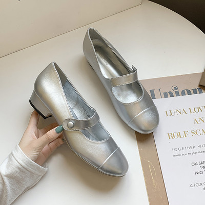 Καθημερινά γυναικεία παπούτσια με χοντρό τακούνι