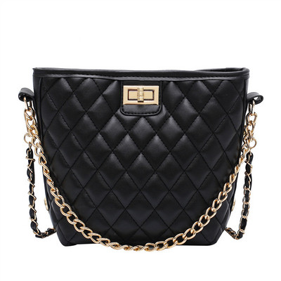 Μοντέρνη οικολογική δερμάτινη τσάντα με μεταλλική κοντή αλυσίδα