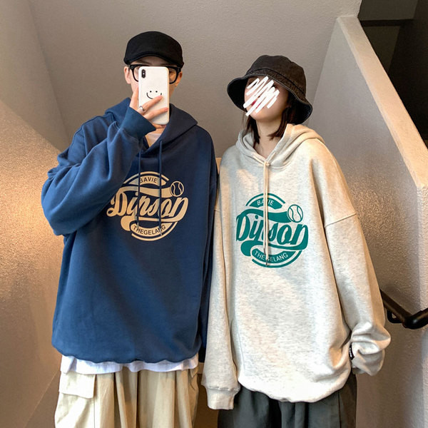 Σπορ-casual φούτερ με κουκούλα