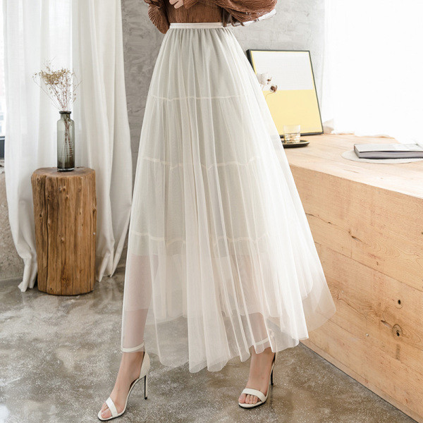 Aktuālie sieviešu svārki ar augstu vidukli un tillu