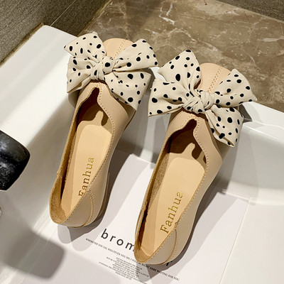 Καθημερινά γυναικεία παπούτσια με ίσια σόλα και κορδέλα από οικολογικό δέρμα