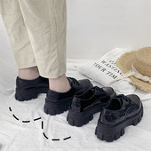 Γυναικεία παπούτσια φθινοπωρινά με  ψηλά τακούνια σε μαύρο χρώμα