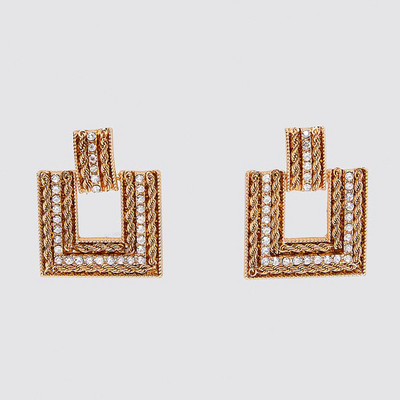 Kvadratiniai moteriški auskarai su akmenukais