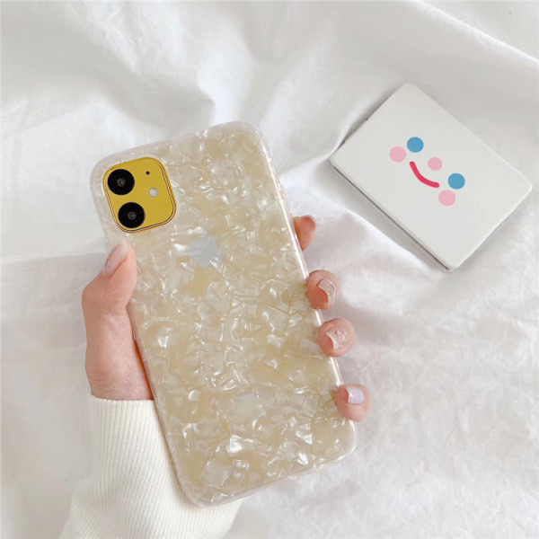 Korpuss iPhone 11 ar spīdīgu efektu