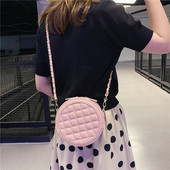 Modernus moteriškas apvalus krepšys su ilga rankena ir užtrauktuku