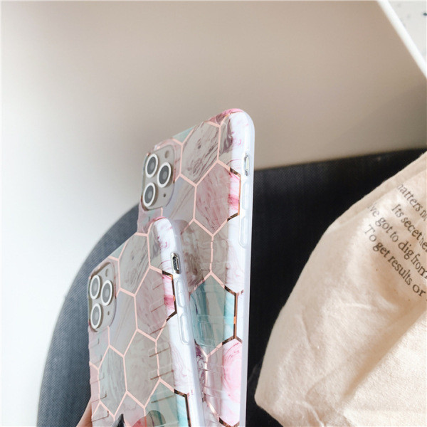 Geometrikus alakzatú tok iPhone 11 Pro Max készülékhez