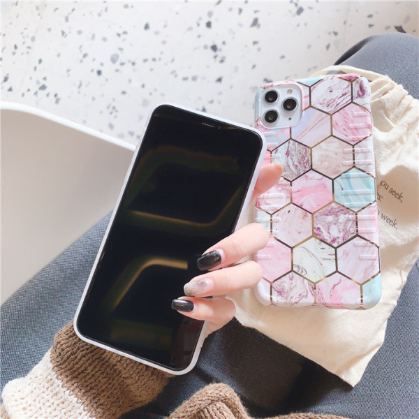 Geometrikus alakzatú tok iPhone 11 Pro Max készülékhez