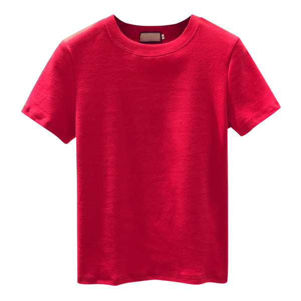 Vienspalvių medvilninių marškinėlių modelis su ovalia iškirpte