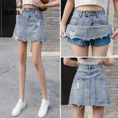 Zsebekkel, szakadt motívumokkal, magas derékkal rendelkező, lezser női szoknya