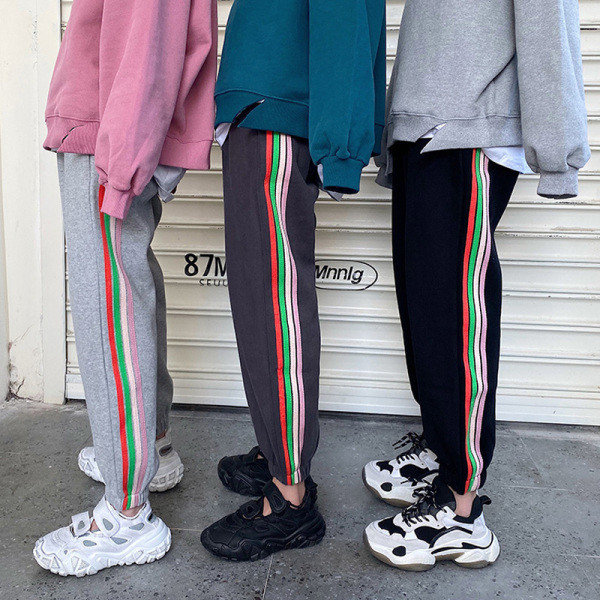 Vyriškos sportinės kelnės su šoniniais apvadais