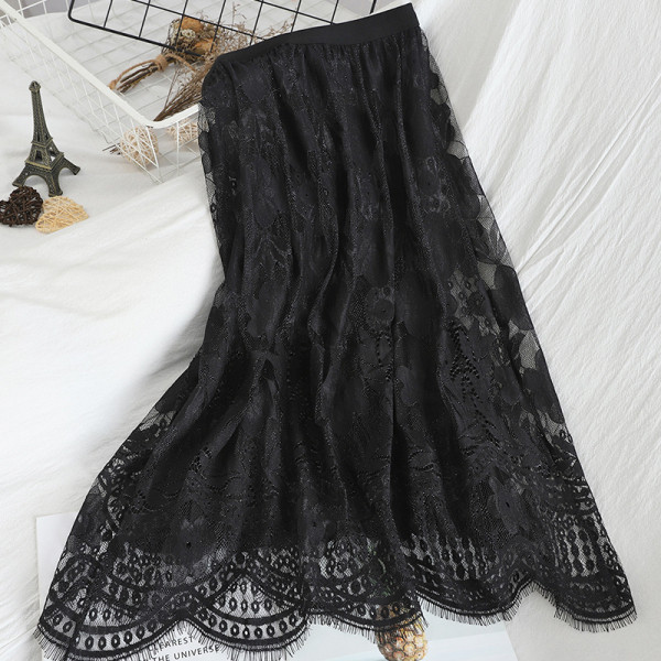 Modern női szoknya csipkével és gumírozott derékkal