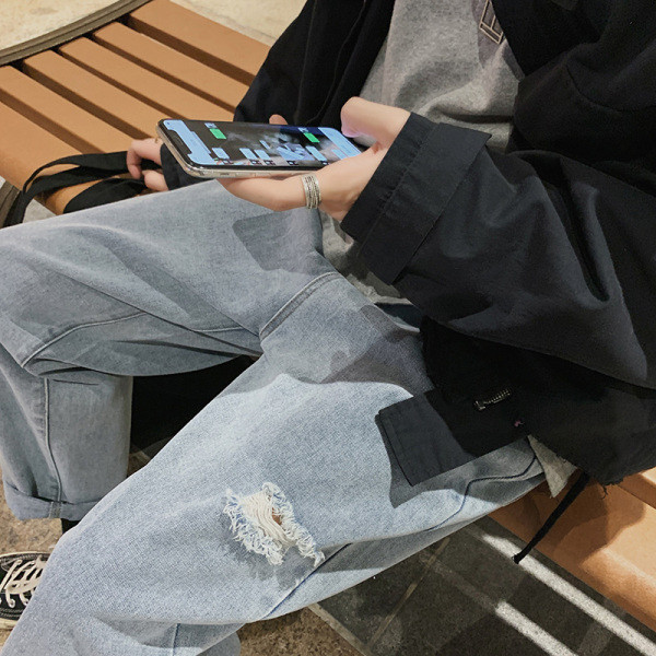 Мъжки широк дънков панталон със скъсани мотиви