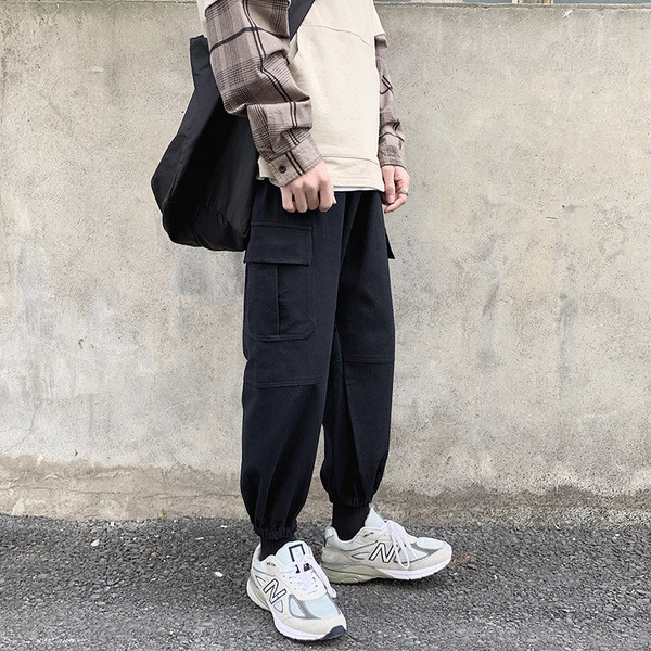 Αθλητικό καθημερινό παντελόνι με πλαϊνές τσέπες