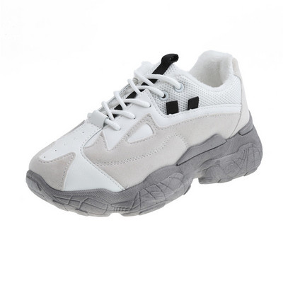 Modernas sieviešu kedas no eko ādas un zamšādas ar raupju zoli un mežģīnēm