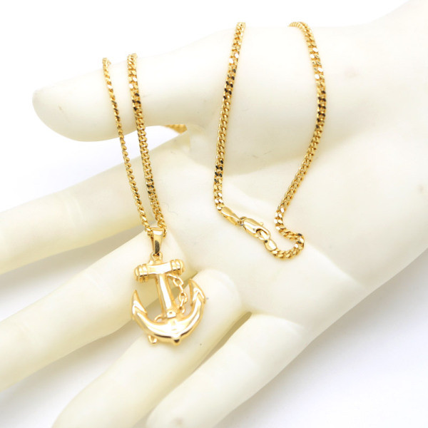 Γυναικείο κολιέ με κρεμαστό άγκυρα