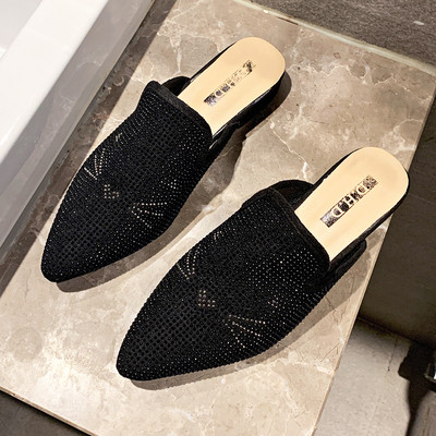 Γυναικείες παντόφλες με διακοσμητικές πέτρες και χαμηλό τακούνι