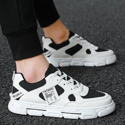 Alkalmi férfi tornacipő lapos talppal és fűzővel