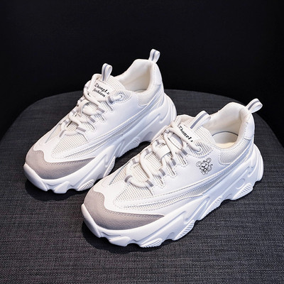 Ανοιξιάτικα γυναικεία παπούτσια  με τραχιά και ψηλά πέλματα